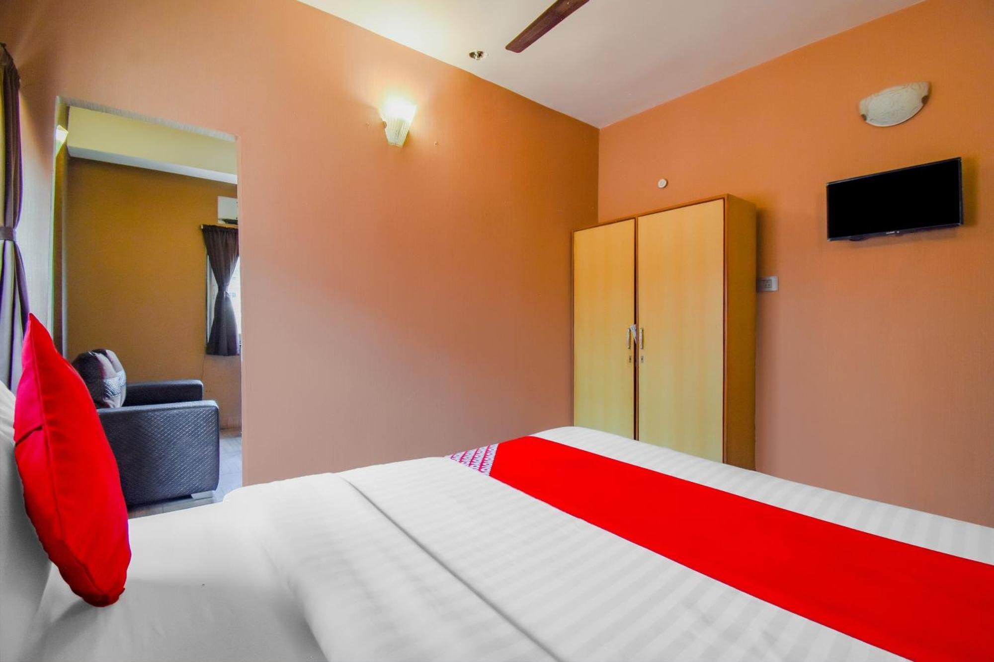 Super Oyo Krishna Guest House 콜카타 외부 사진